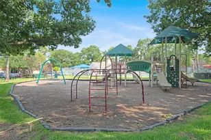 1210 Pine Fork Ct, Houston, TX 77062 - Photo 46