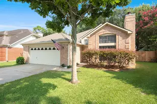 1210 Pine Fork Ct, Houston, TX 77062 - Photo 2