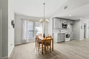 6810 Casablanca Dr, Houston, TX 77088 - Photo 12