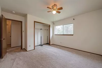 227 Glencairn Court, Houston, TX 77336 - Photo 22
