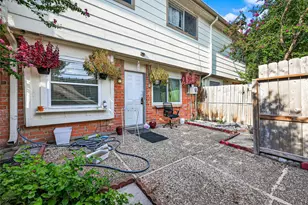 14387 Misty Meadow Ln, Houston, TX 77079 - Photo 28