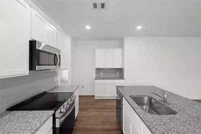 1239 Point Lookout Drive, Dayton, TX 77535 - Photo 14