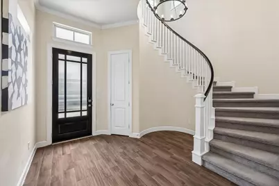 5120 E Lacey Garden Loop, Houston, TX 77018 - Photo 4