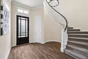 5120 E Lacey Garden Loop, Houston, TX 77018 - Photo 4