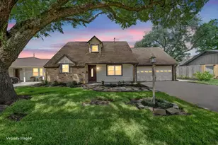 4127 Hill Oak Dr, Houston, TX 77092 - Photo 2
