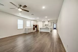 111 E Silky Sephora Ct, Montgomery, TX 77316 - Photo 4