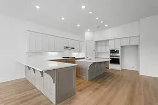 12242 Valencia Blvd, Mont Belvieu, TX 77523 - Photo 8