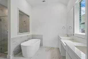 12242 Valencia Blvd, Mont Belvieu, TX 77523 - Photo 16