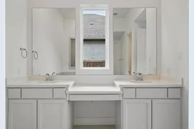 12242 Valencia Boulevard, Mont Belvieu, TX 77523 - Photo 18