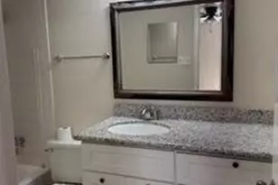 850 Threadneedle St, Houston, TX 77079 - Photo 4