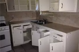 5006 Doulton Dr, Houston, TX 77033 - Photo 6