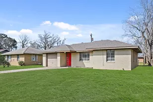 8829 Woodlyn Rd, Houston, TX 77078 - Photo 2