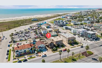715 Broadway Street, Galveston, TX 77550 - Photo 2