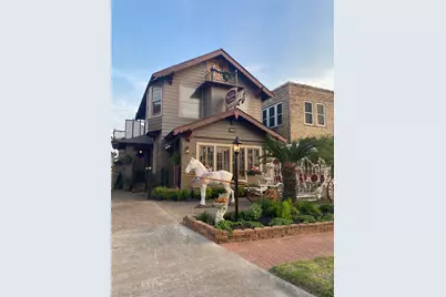 715 Broadway Street, Galveston, TX 77550 - Photo 4