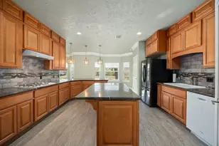 19317 Zetak Ln, Crosby, TX 77532 - Photo 10