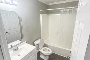 113 Varsity Dr, Huntsville, TX 77340 - Photo 8