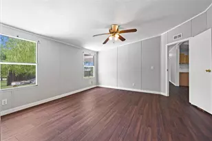 9623 Meadowvine Dr, Houston, TX 77044 - Photo 22