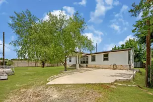 9623 Meadowvine Dr, Houston, TX 77044 - Photo 44
