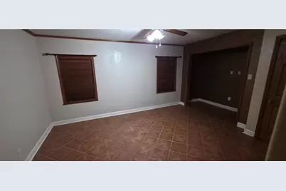 3321 Avenue M, Galveston, TX 77550 - Photo 12