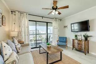 6102 Seawall Blvd, Galveston, TX 77551 - Photo 2