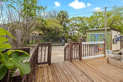 1718 Avenue N, Galveston, TX 77550 - Photo 38