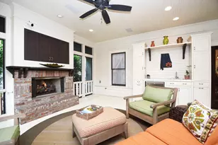 209 E Woodland St, Houston, TX 77009 - Photo 34