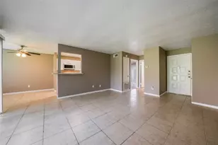 8481 Sands Point Dr, Houston, TX 77036 - Photo 14