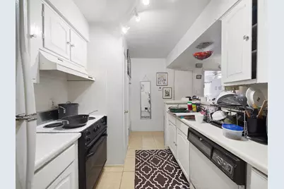 815 Wax Myrtle Lane #A, Houston, TX 77079 - Photo 10