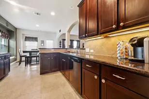 7910 Brooks Crossing Dr, Baytown, TX 77521 - Photo 12