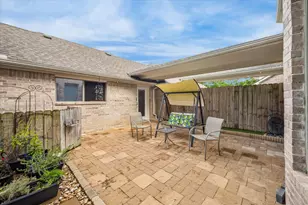 2403 Clippers Square, Nassau Bay, TX 77058 - Photo 18