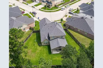 143 Hollow Terrace Court, Tomball, TX 77375 - Photo 2