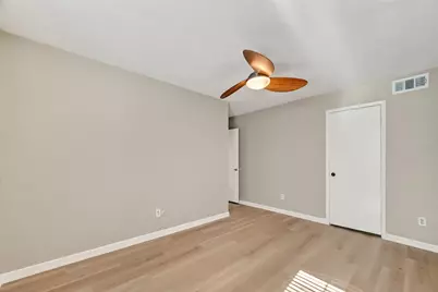 781 Country Place Drive #2054, Houston, TX 77079 - Photo 24