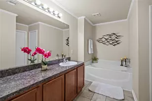301 Turquoise Trade Dr, La Marque, TX 77568 - Photo 12