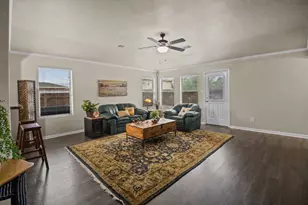301 Turquoise Trade Dr, La Marque, TX 77568 - Photo 4