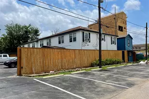 2409 Bastrop, Houston, TX 77004 - Photo 2
