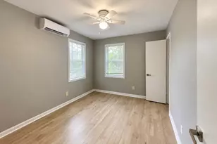 2409 Bastrop, Houston, TX 77004 - Photo 10