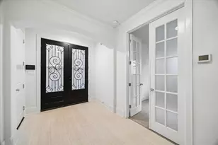 1059 W 16th St, Houston, TX 77008 - Photo 4