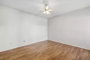 6602 Harbor Town Dr, Houston, TX 77036 - Photo 14