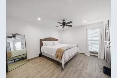 9616 Long Point Road #47, Houston, TX 77055 - Photo 12