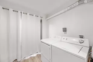 9616 Long Point Rd, Houston, TX 77055 - Photo 8