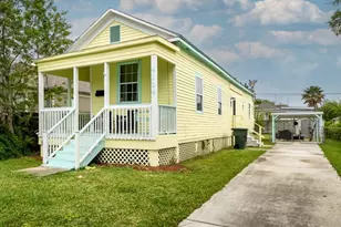 4124 Ave M 1/2, Galveston, TX 77550 - Photo 2