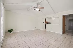 10323 Kirkwren Dr, Houston, TX 77089 - Photo 6