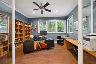 863 W 42nd St, Houston, TX 77018 - Photo 10