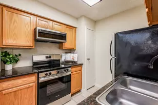 3100 Jeanetta St, Houston, TX 77063 - Photo 12