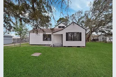 1623 Main Street, La Marque, TX 77568 - Photo 1