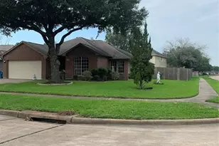 1402 Township Ct, Rosenberg, TX 77471 - Photo 10