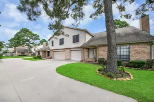 7821 Theissetta Dr, Spring, TX 77379 - Photo 2
