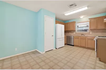 11034 Knobbley Oak Court, Houston, TX 77065 - Photo 14