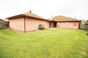 1203 Briarmeadow Dr, Beaumont, TX 77706 - Photo 18