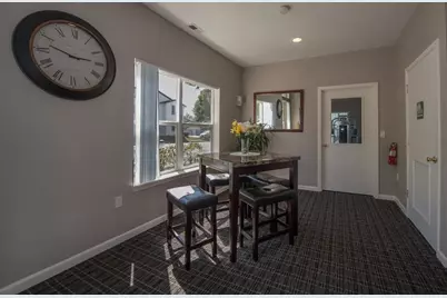 1001 NE Briarcreek Way, Hillsboro, OR 97006 - Photo 10